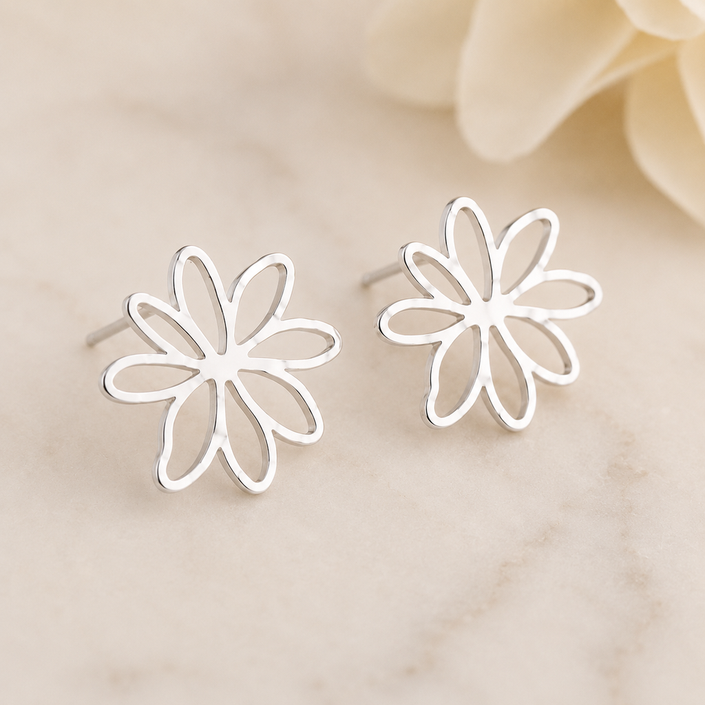 The Daisy Studs